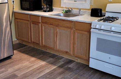 Wawarsing Casa | Cute home in Kerhonkson, NY. This home is minutes to many popular destinations