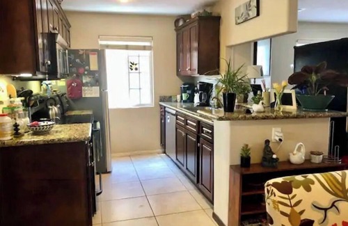 City Heights Condominio | Cute North Park 2Bd/2Ba Condo, w Parking