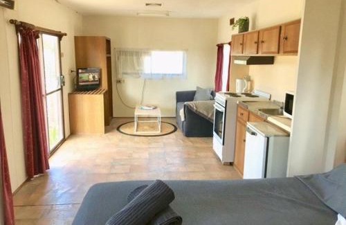 Hay Casa | Cute Private Studio Flat with AIRCON!
