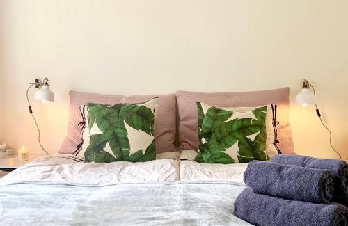 Amager Casa | Cute Pug Guest Room