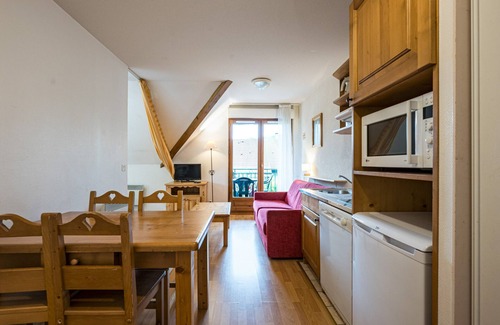 Giez Apartamento | Cute studio apartment, sleeps 4, mountain view