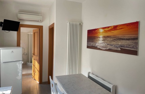 Cervia Apartamento | CV008 - Cervia, renovated three-room apartment on the seafront