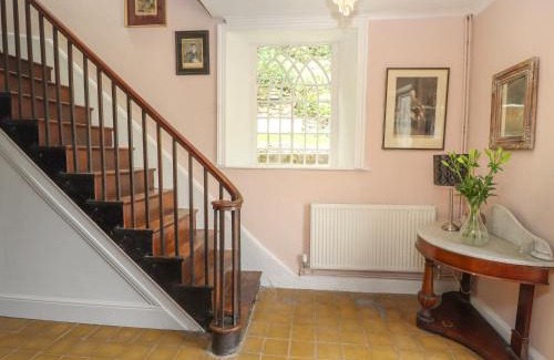Acrefair Casa | Cwmalis Hall
