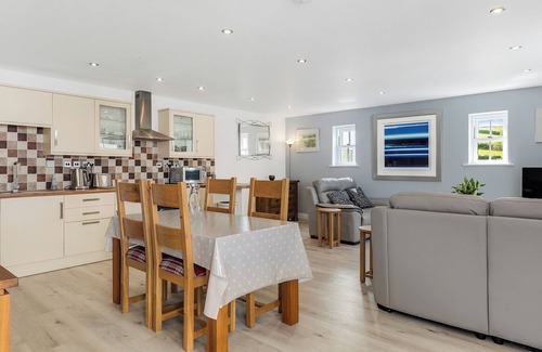 Laugharne Cabaña | Cwtch @ Forge Cottage