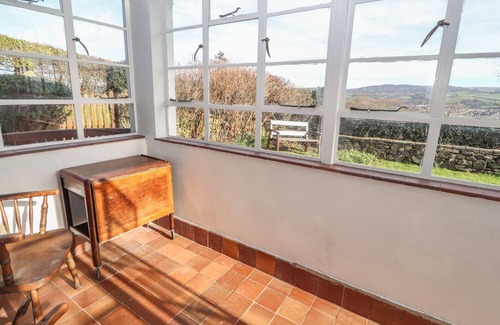 Henryd Cabaña | Cymryd Uchaf