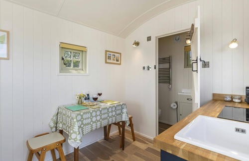 New Quay Cabaña | Cynefin, Nanternis - One Bedroom Cottage, Sleeps 2