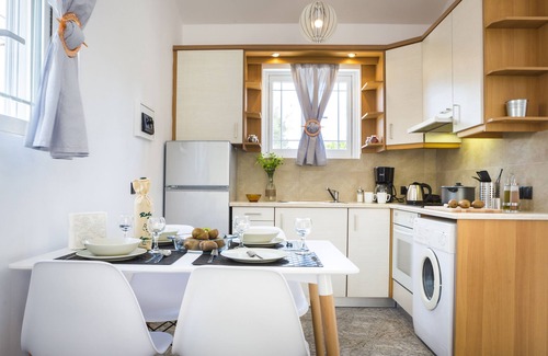 Ntomata Casa | Cypress Garden Villas