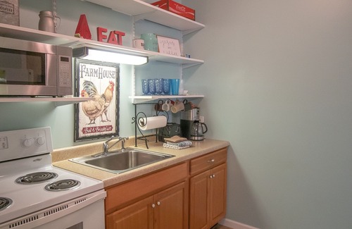 Somerset Casa | D&F Farmhouse, 1500 sq. ft., Parking for boats/trailers, close to marinas /lake