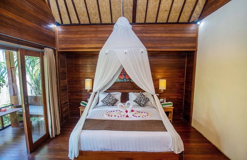 Mushroom Bay Cama Y Desayuno | D'Muncuk Huts Lembongan