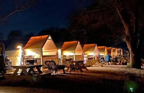 Sutherland Springs Casa | #D Son's Rio Cibolo - Glamping Cabin