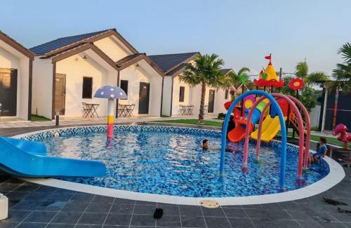 Kampung Surau Panjang Complejo | D'villa Indah Chalet Kuala Terengganu