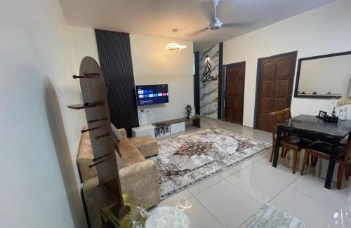 Alor Gajah Casa | D'ZAHRAH homestay
