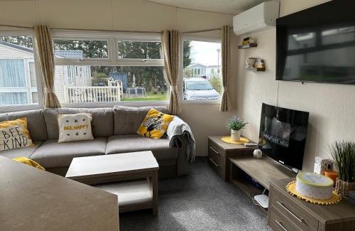 Beckingham Otro | D34 Steeple Bay Caravan Site