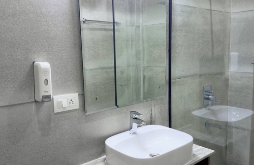 Taj Ganj Hotel | Da Bungalow - A Vacation Abode