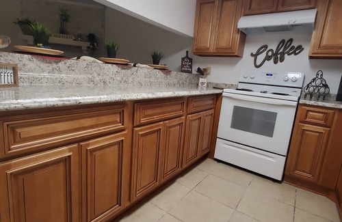 Destrehan Casa | Da Destrehan Den-10minutes f/the AIRPORT