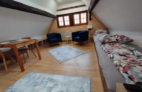 Alsfeld Apartamento | Dachgeschosswohnung in der Altstadt inklusive PKW-Parkplatz