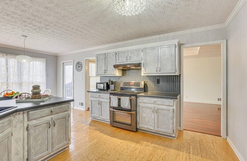 Dacula Casa | Dacula Getaway – 5BR/3.5BA