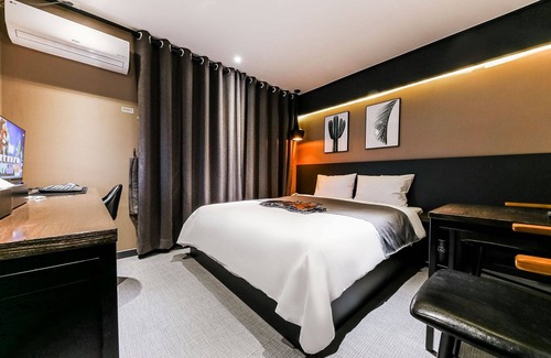 Seo-gu Hotel | Daejeon Yongmun MAC
