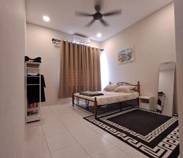 Kuantan Casa | DAHLYA HOMESTAY