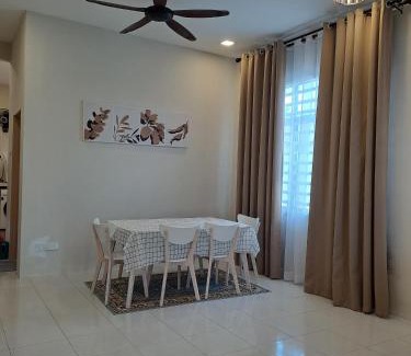Kuantan Casa | DAHLYA HOMESTAY