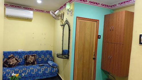 Kolkata Apartamento | Daisy and Iris- 2 Specious 1Bhk Full Furnished AC Apartments Managed by Hotel Airways