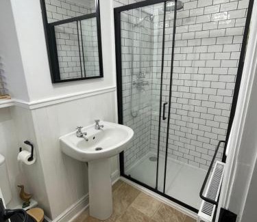 Alyth Apartamento | Daisy Cottagee