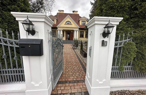 Rzeszow Villa | Dako Mansion