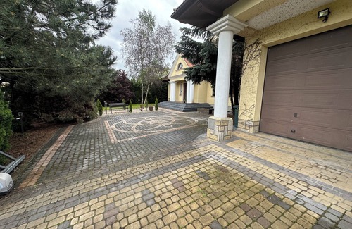 Rzeszow Villa | Dako Mansion