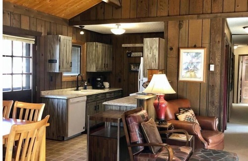 Cuchara Cabina | DAKOTA LODGE