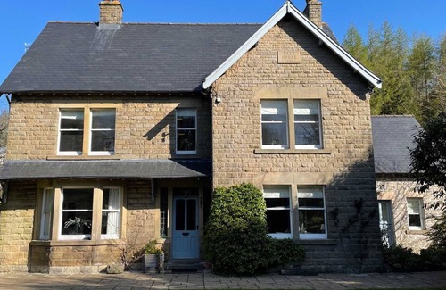Litton Casa | Dale House, large farmhouse in Litton with cosy country pub and fabulous walks close by.