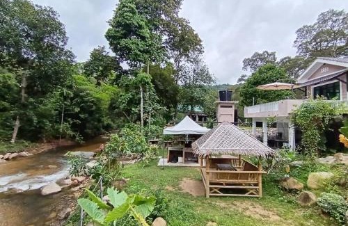 Larut Chalet De Esquí | Dango1881muslim riverstay