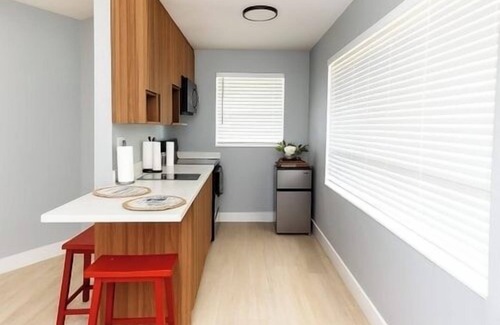 North Beach Apartamento | Dania Beach Getaway 2 Studios for 6 Guests