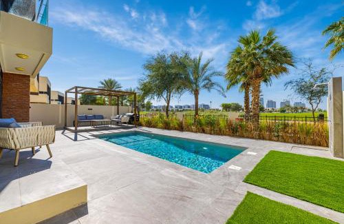 Dubai Villa | Daniels Golf Course 5BR Villa with Private Pool