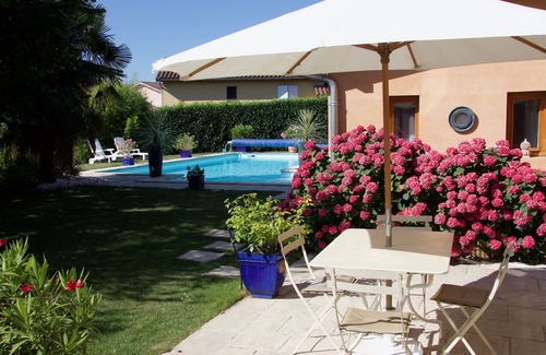 Pontcharra-sur-Turdine Casa | Dans une Villa, Guest House Indépendante de Plain Pieds , Jardin, Terrasse Avec