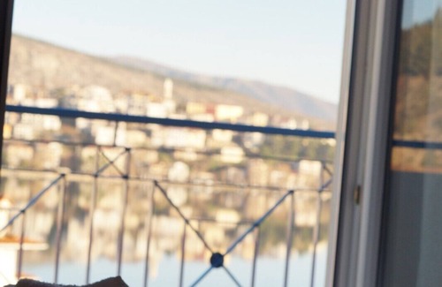 Kastoria Apartamento | Daphne Luxury Apartment