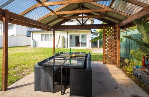 Tathra Casa | Daphne's - 5 Bedroom delight