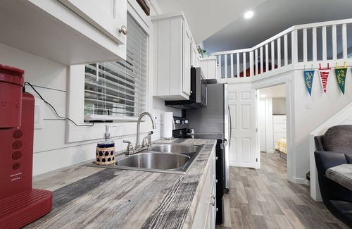 Clayton Casa | Dark Sky Guest House on Flagpole Mtn; King Bed w/Loft, view of Sardis Lake