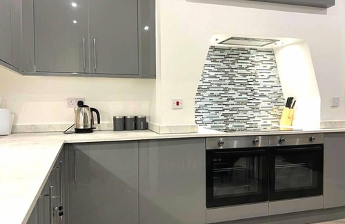 Wigan Apartamento | Darlington Suites by SA Stays