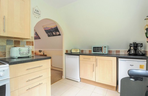 St. Ann's Chapel Cabaña | DART LODGE, pet friendly, character holiday cottage in Callington