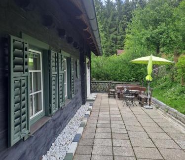 Wolfsgraben Apartamento | Das Altsteirische Landhaus - La Maison de Pronegg - Feriendomizil im Biosphärenpark Wienerwald