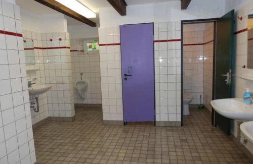 Apen Casa | Das Haus mit der roten Telefonzelle