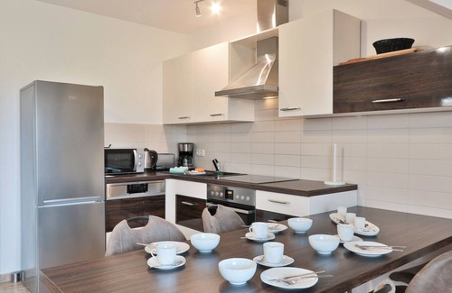 Nienhagen Casa | Das Moderne Ferienhaus " Backbord " Bietet Platz für Max. 7 Personen. Es ist Ideal für die Familie mit Kindern, Denn es Verfügt U.a. Über 2 Duschbäder
