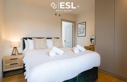 Shrewsbury Apartamento | Dashing 2 Bedroom Duplex Apartment, Free Parking