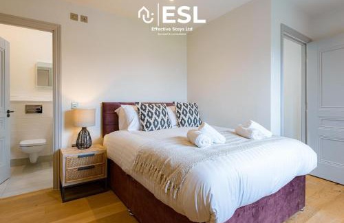 Shrewsbury Apartamento | Dashing 2 Bedroom Duplex Apartment, Free Parking