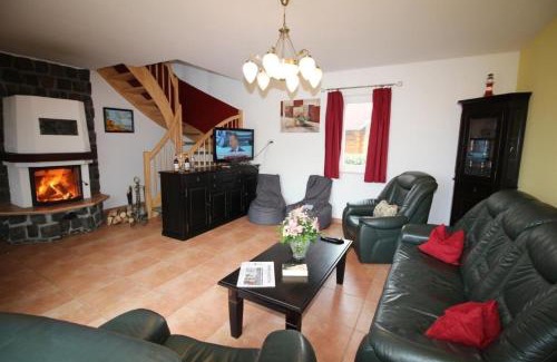 Fuhlendorf Casa | Dat Steinhus, Ferienhaus in Fuhlendorf mit Sonniger Terrasse