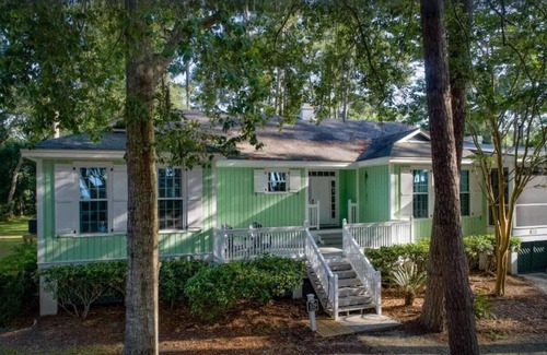 Melrose on the Beach Casa | Daufuskie Island Beach Cottage with Yard