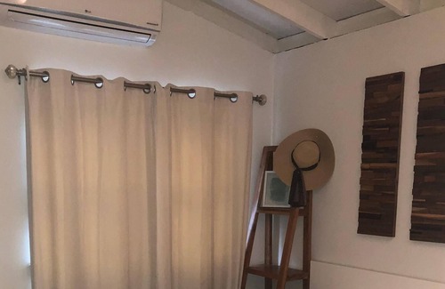 Davis Park Casa | DAVIS PARK-BEAUTIFUL, casa de playa recientemente renovada con 4 habitaciones / 2 baños y aire acondicionado