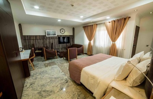 Uyo Hotel | Davok Suites Uyo