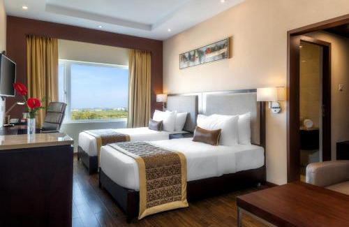 Kelambakkam Hotel | Days Hotel by Wyndham Chennai OMR