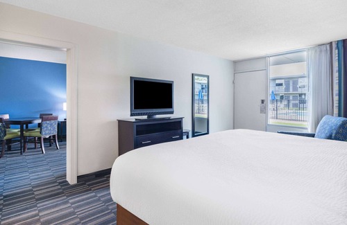 Oxford Hotel | Days Inn and Suites by Wyndham Oxford